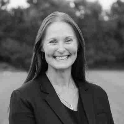 Vicky Brown headshot