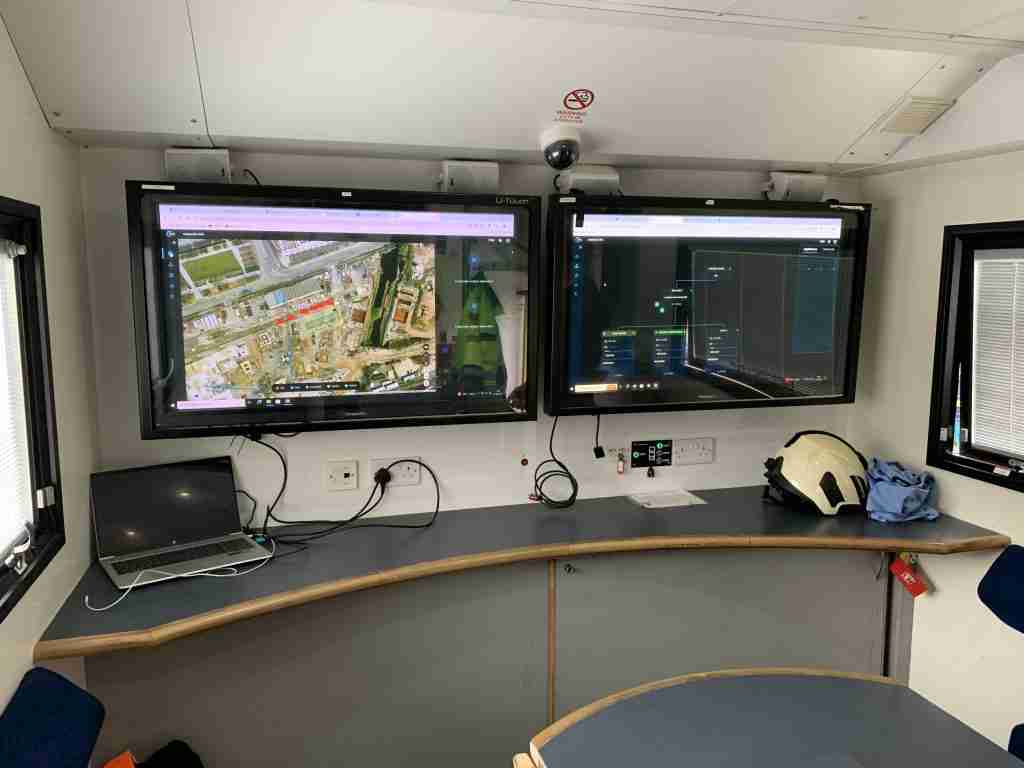 Unblur solution on screen in the Incident Command Unit.