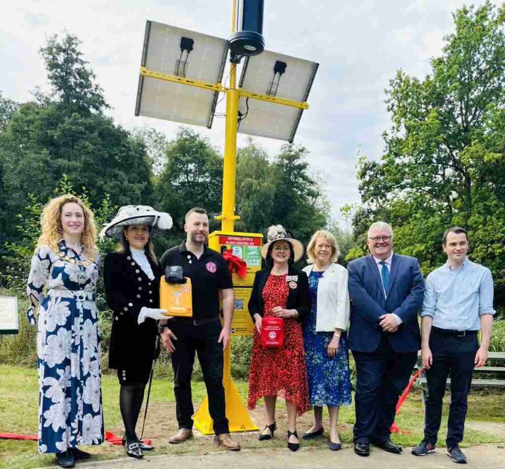 The first solar powered defibrillator in Hertfordshire